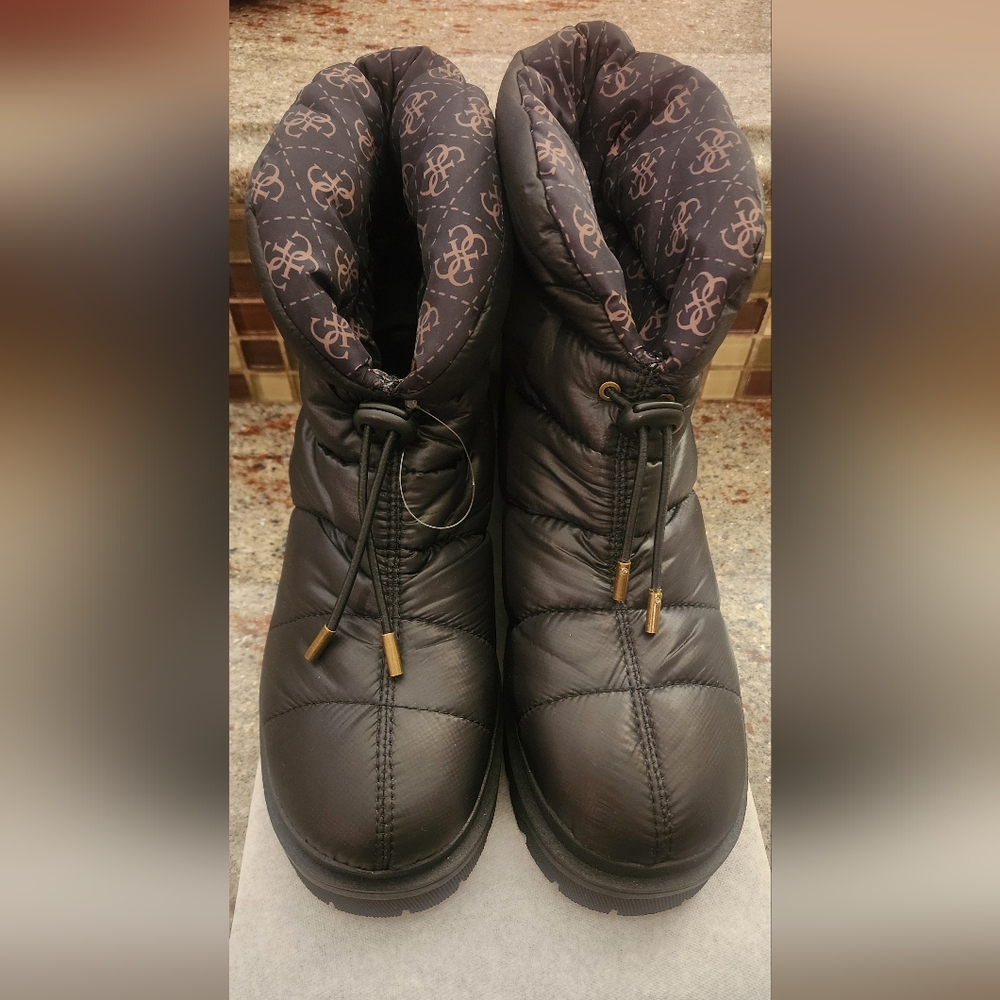 Guess Stylish Brand New Black Quilted Women's Boots